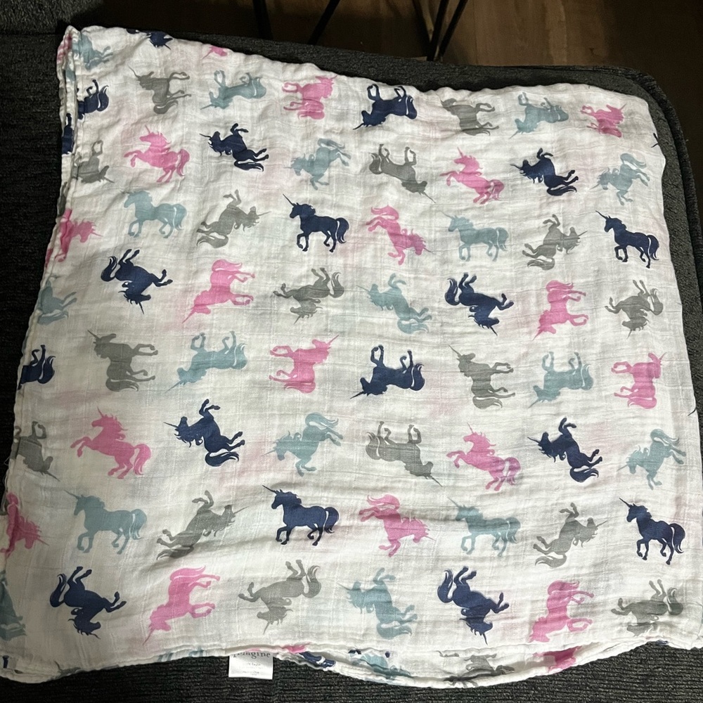 Nicki’s Diapers 100% bamboo swaddle blanket 47x47 single layer